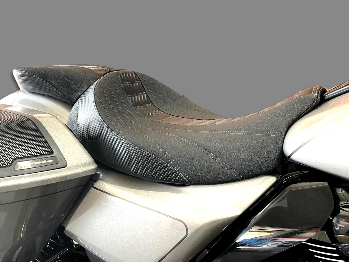 Drifter Solo Seat - Harley Road Glide, Street Glide, Road King, Electra, Ultra Glide, CVO, Pan America